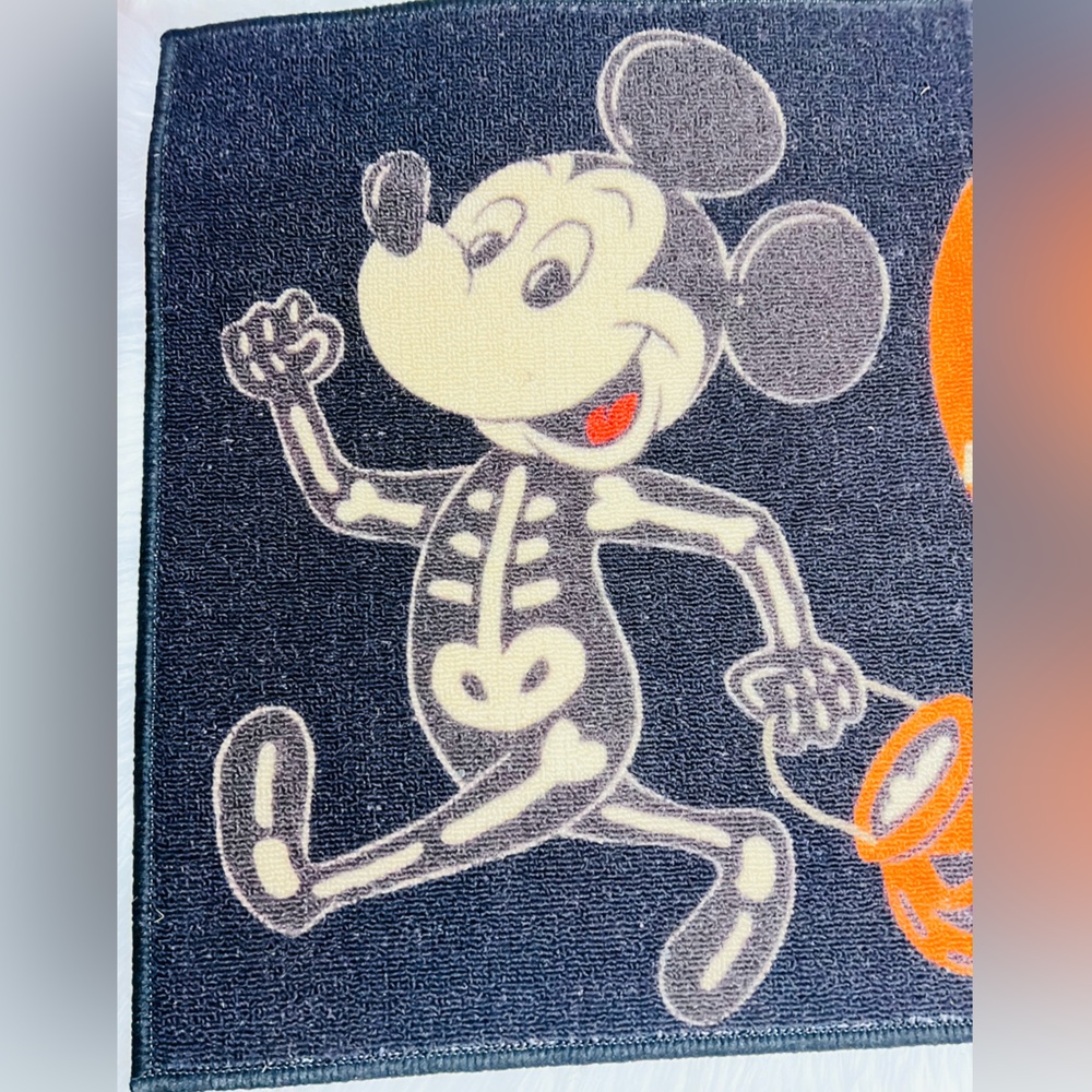 Mickey Mouse‎ Halloween Rug - Picture 2 of 3